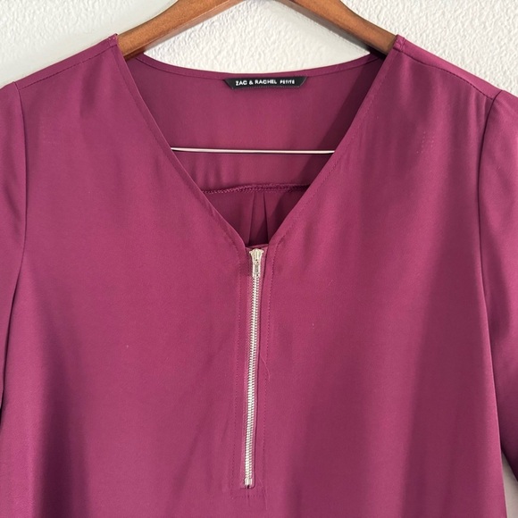 Half Zip Roll Tab Blouse Rioja Wine Zac & Rachel Petite Medium Style GT82LMQP7 - Picture 2 of 10